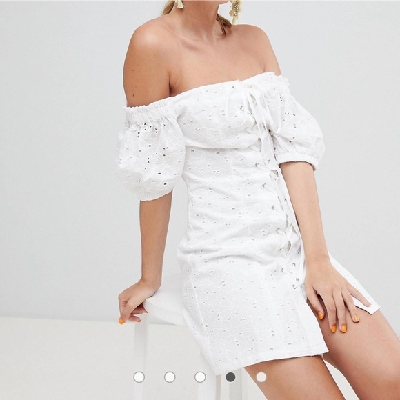 NWT ASOS DESIGN lace up broderie off shoulder mini sundress in white womens 12 - Picture 1 of 11